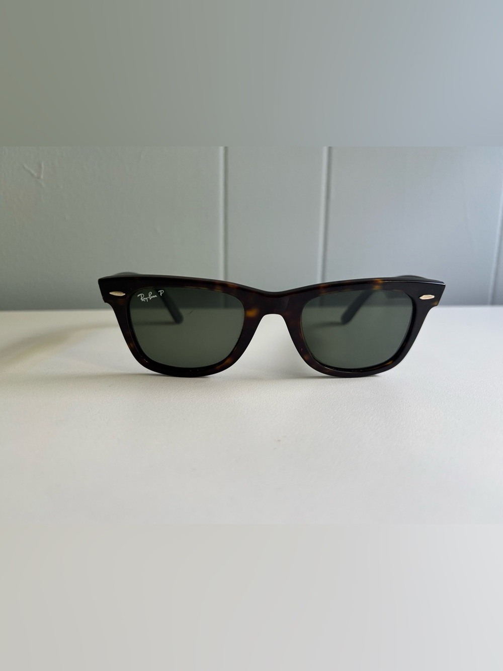 Ray-Ban Tortoiseshell Frame with Green Lenses